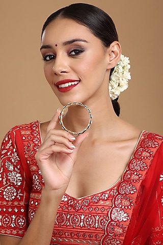Gold Finish Kundan Polki Meenakari Bangle by Ruby Raang