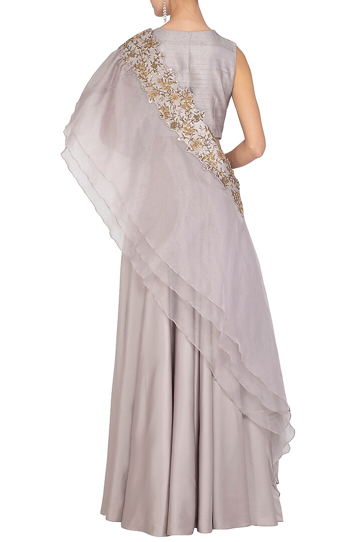 Berry Ash Embroidered Wedding Lehenga Set by Ruceru Couture at Pernia's Pop Up Shop