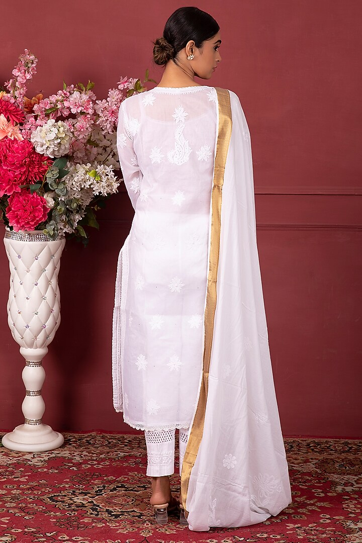 White Cotton Embroidered Kurta Set by Ruh Clothing at Pernia's Pop Up Shop