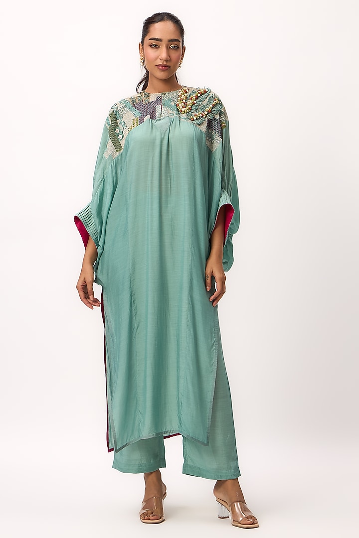 Warm Teal Muslin Silk Thread Embroidered Kurta Set by Ruchi Marodia at Pernia's Pop Up Shop