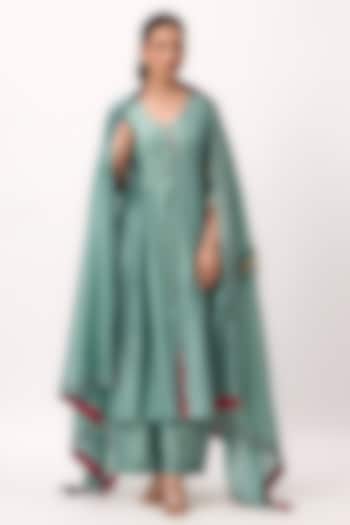 Warm Teal Muslin Silk Thread Embroidered Kurta Set by Ruchi Marodia at Pernia's Pop Up Shop