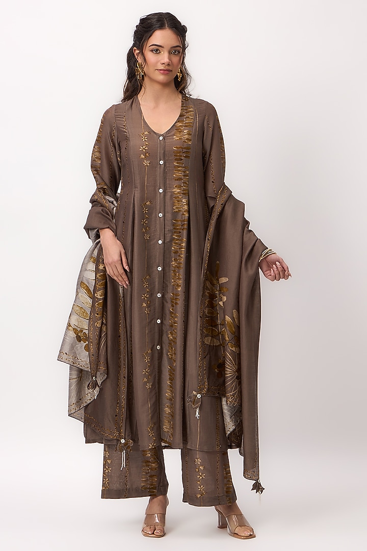 Wood Brown Chanderi Handpainted Flared Kurta Set by Ruchi Marodia at Pernia's Pop Up Shop