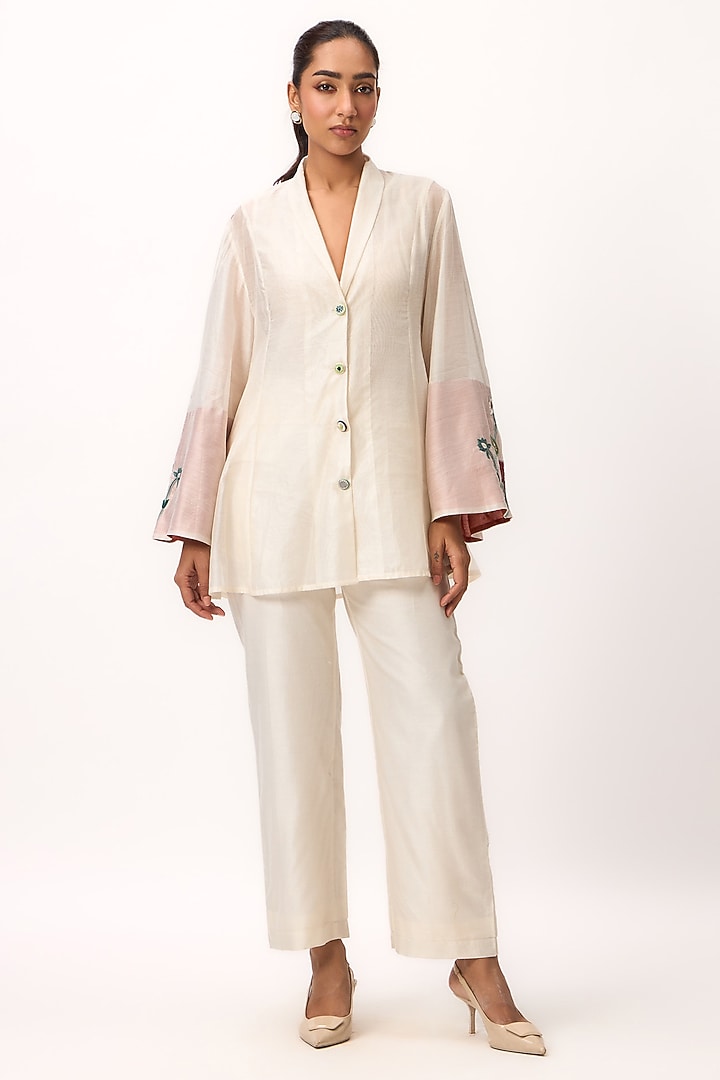 Off-White Chanderi Resham Embroidered Co-Ord Set by Ruchi Marodia at Pernia's Pop Up Shop