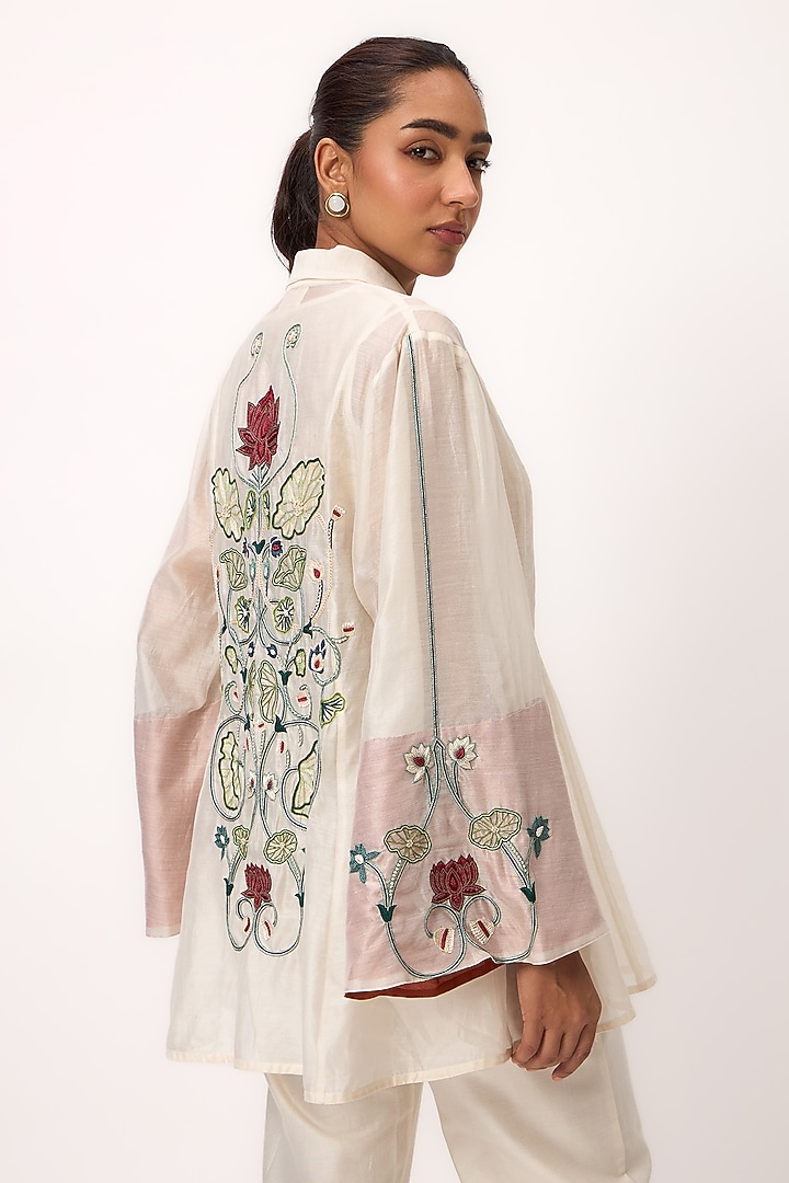 Off-White Chanderi Resham Embroidered Co-Ord Set by Ruchi Marodia at Pernia's Pop Up Shop