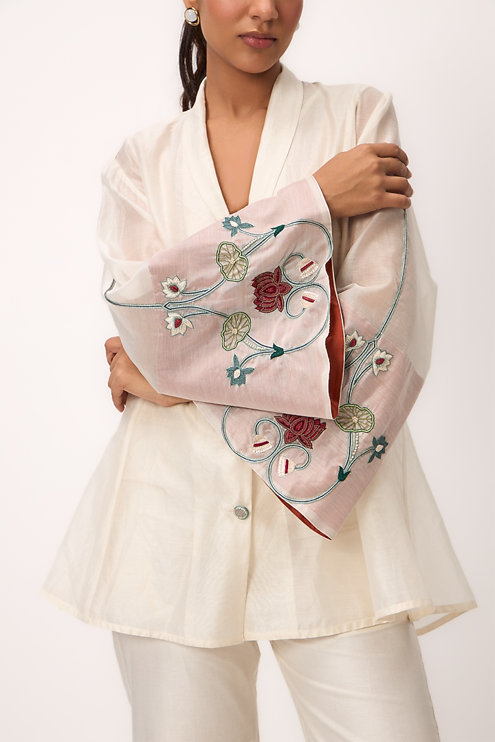 Off-White Chanderi Resham Embroidered Co-Ord Set by Ruchi Marodia at Pernia's Pop Up Shop
