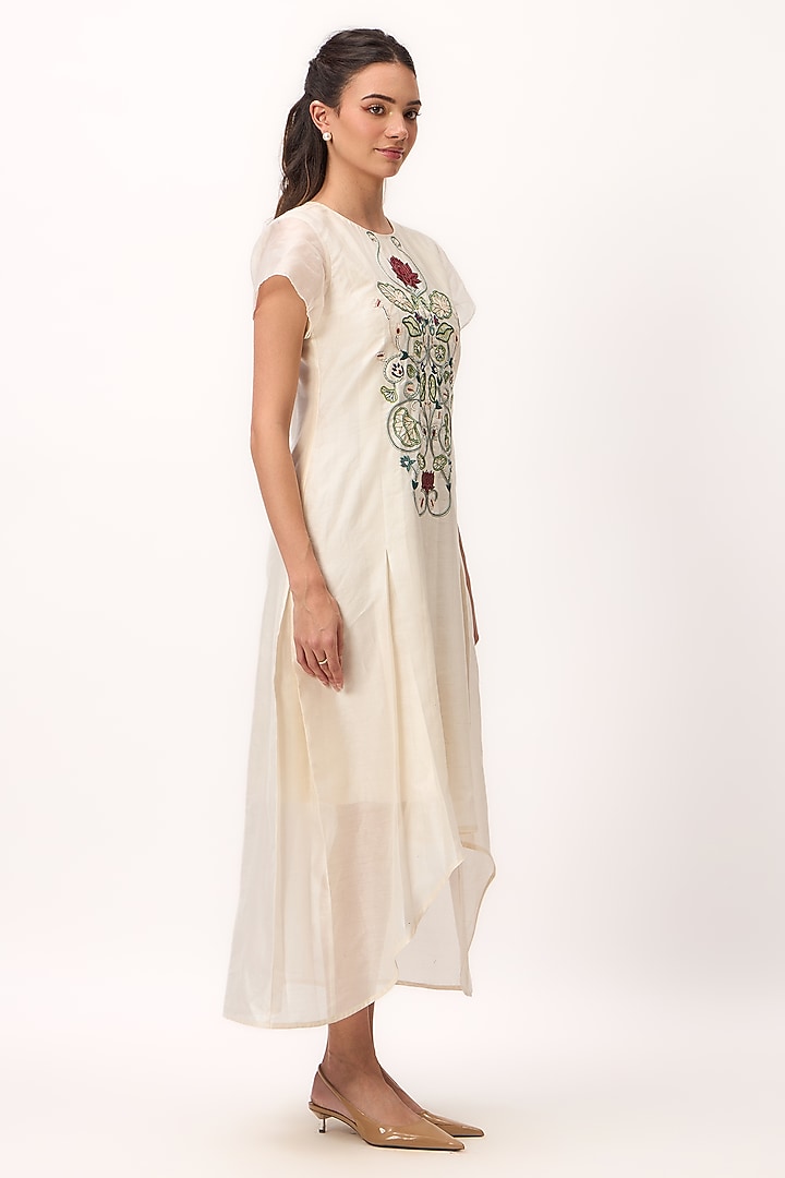 Off-White Chanderi Resham Embroidered Summer Dress by Ruchi Marodia at Pernia's Pop Up Shop