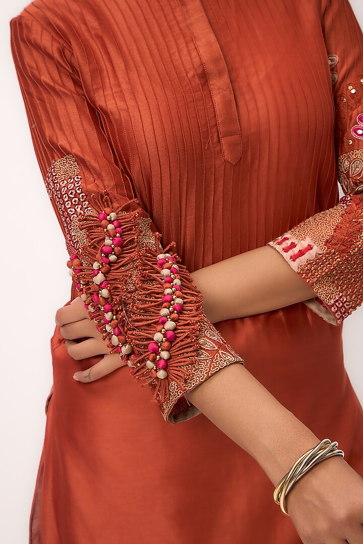 Burnt Orange Chanderi Aari Embroidered Straight Kurta Set by Ruchi Marodia at Pernia's Pop Up Shop