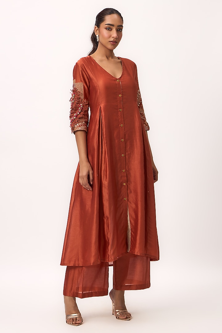 Burnt Orange Chanderi Aari Embroidered Kurta Set by Ruchi Marodia at Pernia's Pop Up Shop