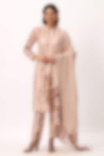 Baby Pink Chanderi Digital Printed Straight Kurta Set by Ruchi Marodia at Pernia's Pop Up Shop