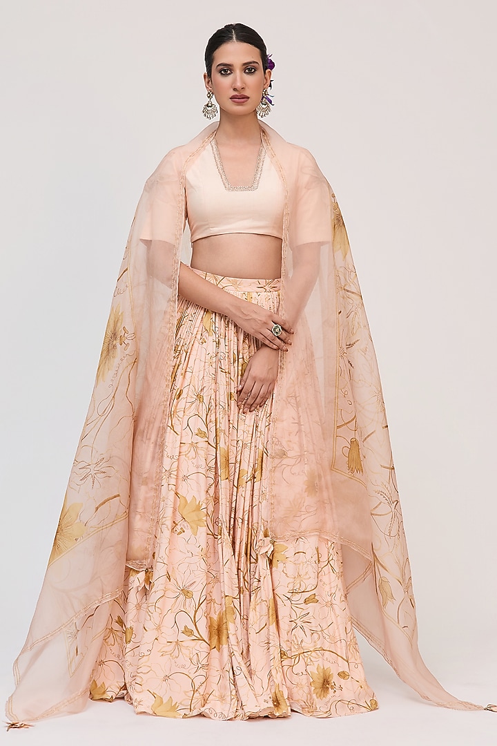 Peach Bamboo Cotton Digital Printed & Hand Embellished Wedding Lehenga Set by Ruchi Marodia at Pernia's Pop Up Shop