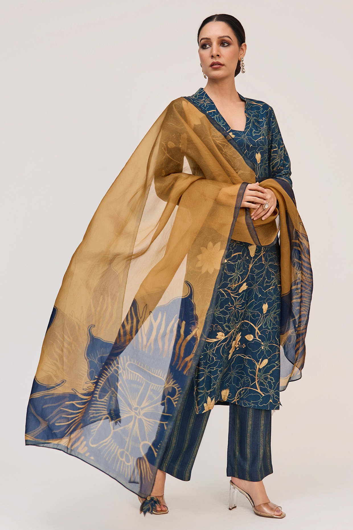 Ruchi Marodia Blue Bamboo Cotton Floral Digital Printed Kurta Set