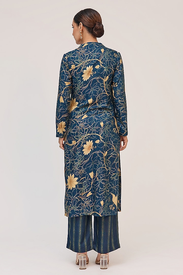 Blue Bamboo Cotton Floral Digital Printed Kurta Set by Ruchi Marodia at Pernia's Pop Up Shop