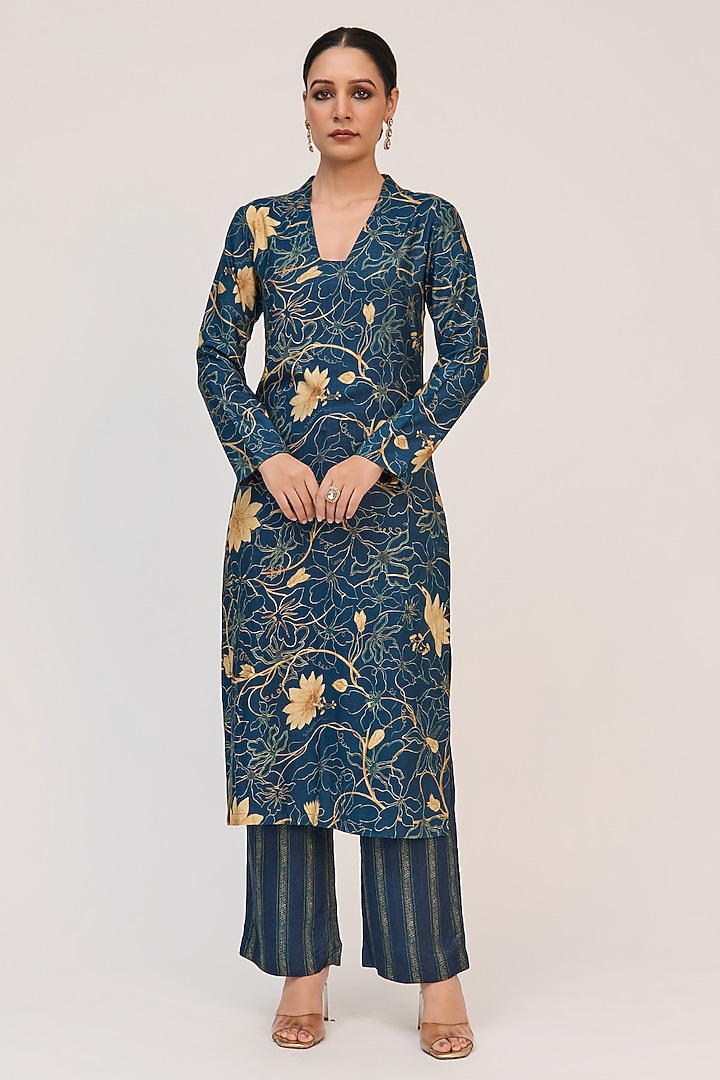 Blue Bamboo Cotton Floral Digital Printed Kurta Set by Ruchi Marodia at Pernia's Pop Up Shop