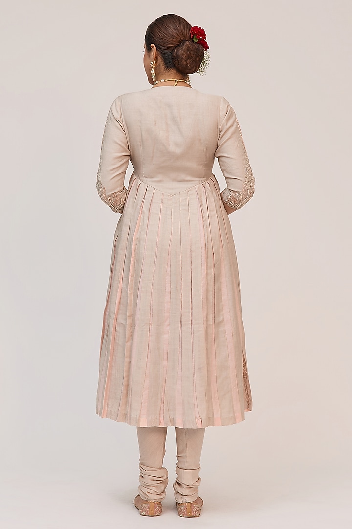 Grey Munga Silk Floral Embroidered Wedding Anarkali Set by Ruchi Marodia at Pernia's Pop Up Shop