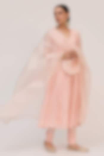 Blush Pink Munga Silk Embroidered Party Wear Anarkali Set by Ruchi Marodia at Pernia's Pop Up Shop