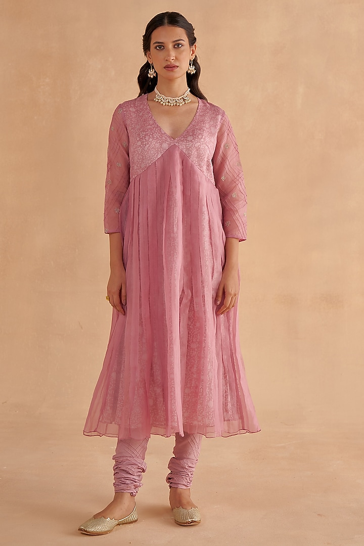 Blush Pink Muslin Silk Block Printed & Zardosi Embroidered Kurta Set by Ruchi Marodia at Pernia's Pop Up Shop