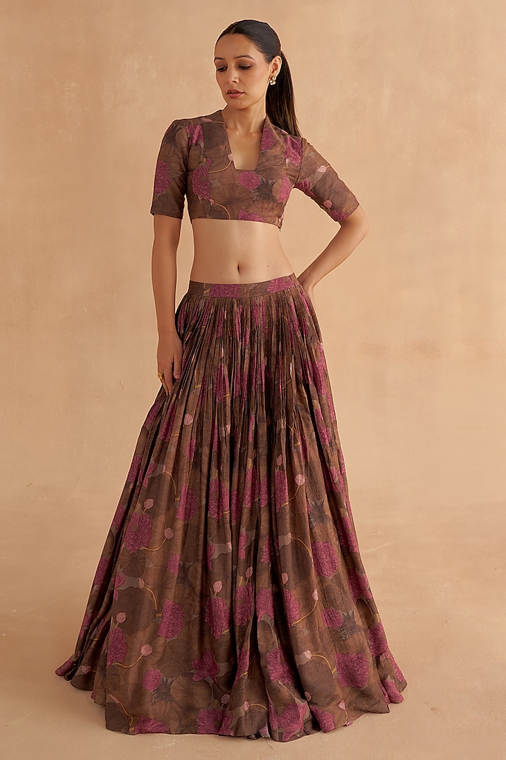 Walnut Brown Moonga Silk Digital Printed Lehenga Set by Ruchi Marodia at Pernia's Pop Up Shop