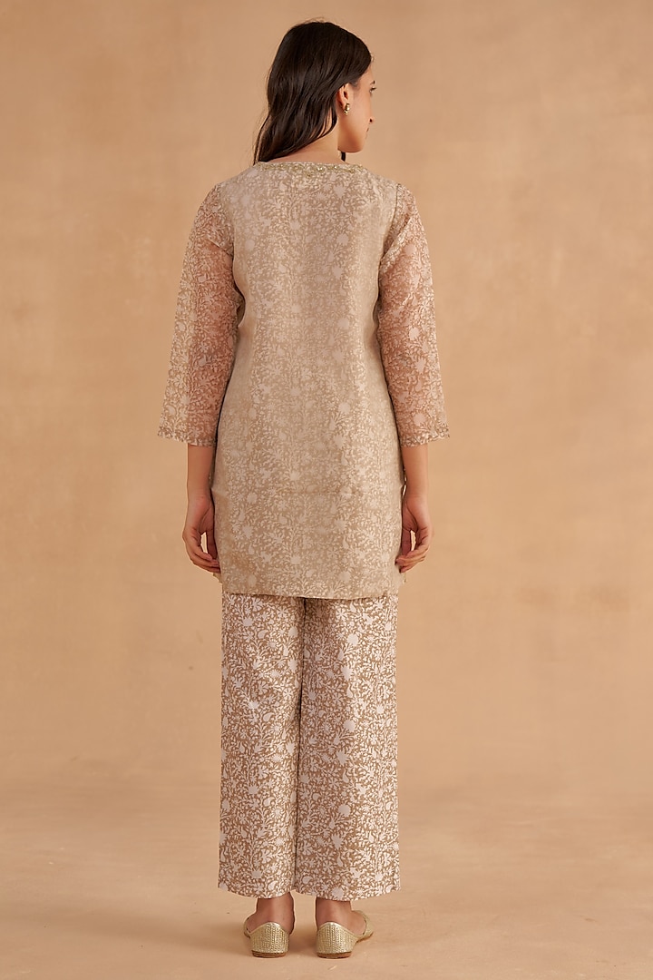Warm Grey Chanderi Silk Block Printed & Zari Embroidered Kurta Set by Ruchi Marodia at Pernia's Pop Up Shop