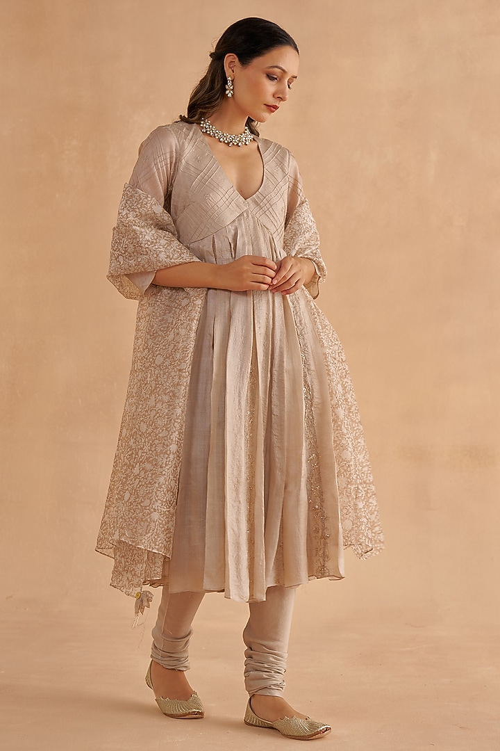 Warm Grey Paper Tussar Embroidered & Block Printed Kalidar Kurta Set by Ruchi Marodia at Pernia's Pop Up Shop