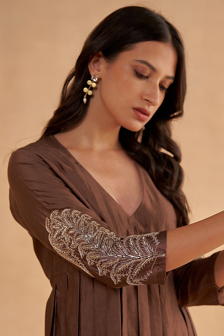Dark Brown Fine Silk Embroidered Kurta Set by Ruchi Marodia at Pernia's Pop Up Shop