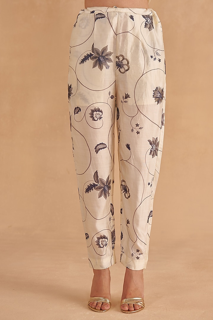 White & Black Soft Silk Digital Printed Kurta Set by Ruchi Marodia at Pernia's Pop Up Shop