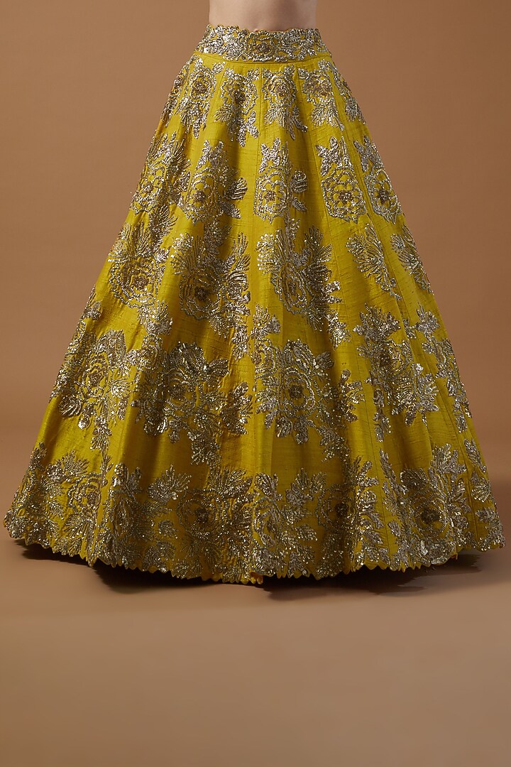 Yellow Raw Silk Embroidered Bridal Lehenga Set by Mrunalini Rao at Pernia's Pop Up Shop