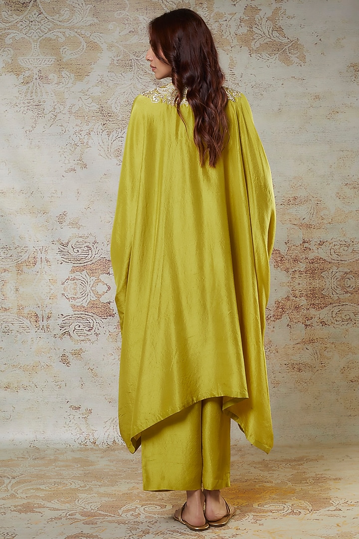 Lime Green Silk Zardosi Embroidered Kurta Set by Mrunalini Rao at Pernia's Pop Up Shop