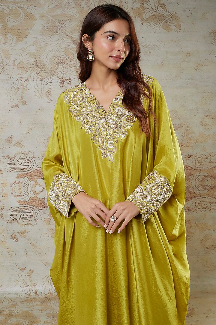 Lime Green Silk Zardosi Embroidered Kurta Set by Mrunalini Rao at Pernia's Pop Up Shop