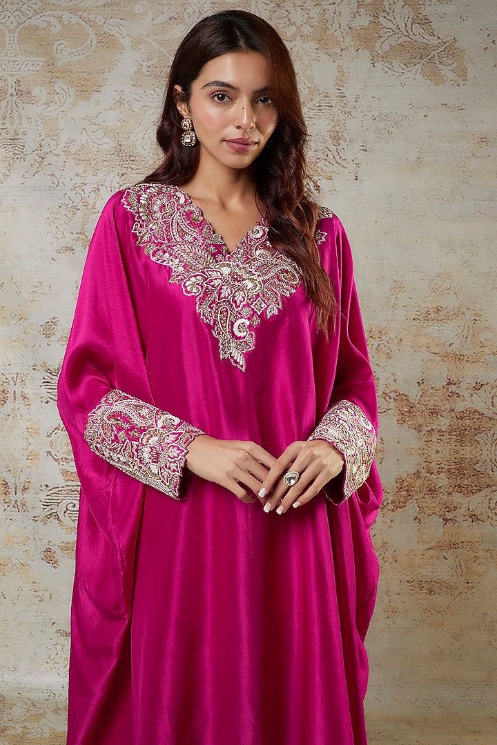 Fuchsia Silk Zardosi Embroidered Kurta Set by Mrunalini Rao at Pernia's Pop Up Shop