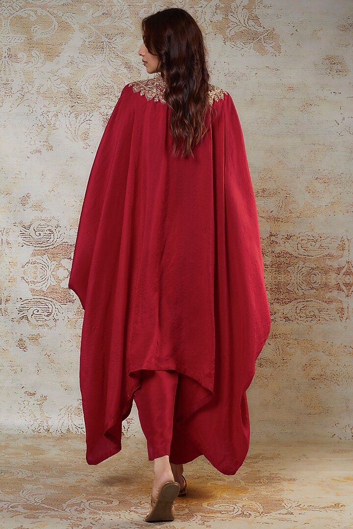 Red Silk Zardosi Embroidered Cowl Kurta Set by Mrunalini Rao at Pernia's Pop Up Shop