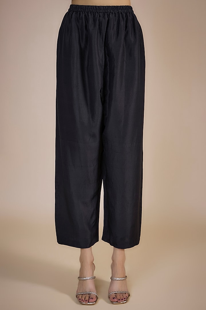 Black Silk Zardosi Embroidered Cowl Kurta Set by Mrunalini Rao at Pernia's Pop Up Shop