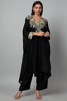 product-color-Black