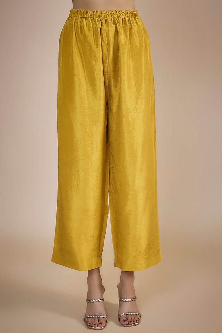 Mustard Silk Zardosi Embroidered Cowl Kurta Set by Mrunalini Rao at Pernia's Pop Up Shop