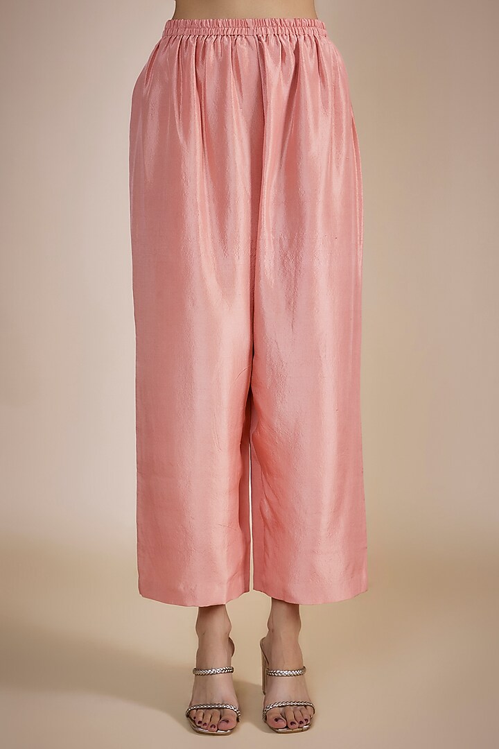 Peach Silk Zardosi Embroidered Cowl Kurta Set by Mrunalini Rao at Pernia's Pop Up Shop