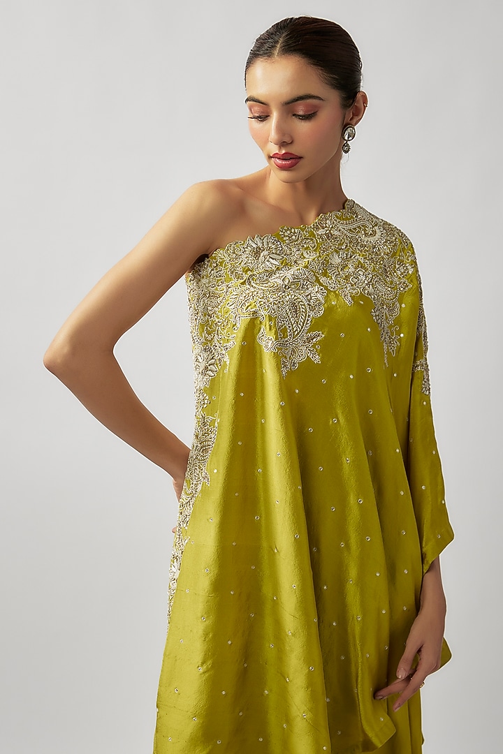 Lime Green Pure Silk Zardosi & Resham Embroidered Kaftan Set by Mrunalini Rao at Pernia's Pop Up Shop