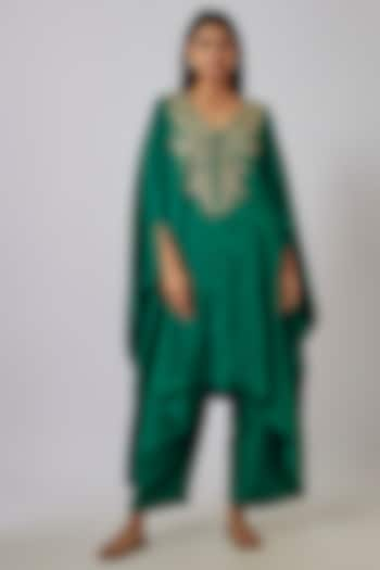 Rama Green Pure Silk Zardosi Embroidered Kurta Set by Mrunalini Rao at Pernia's Pop Up Shop