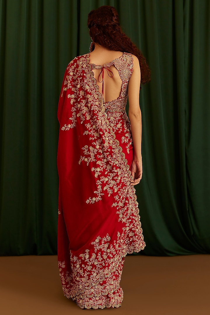 Red Pure Silk Badla & Zardosi Hand Embroidered Bridal Saree Set by Mrunalini Rao at Pernia's Pop Up Shop