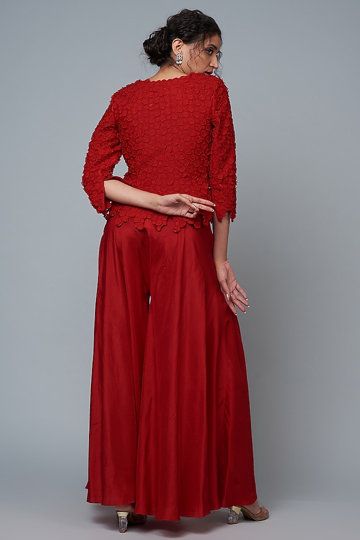 Red Raw Silk Embroidered Jacket Set by Mrunalini Rao at Pernia's Pop Up Shop