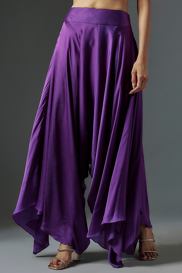 Purple Organza Zardosi Embroidered Cape Set by Mrunalini Rao at Pernia's Pop Up Shop
