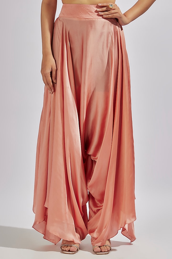 Sheer Peach Organza Pearl & Zardosi Embroidered Cape Set by Mrunalini Rao at Pernia's Pop Up Shop