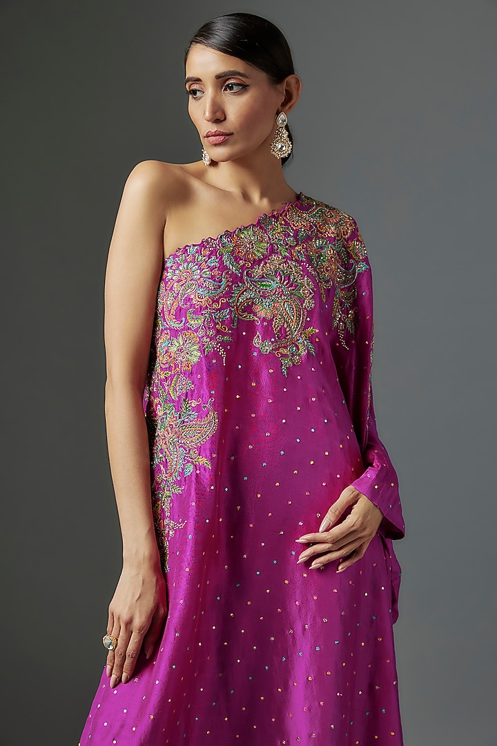 Magenta Pure Silk Hand Embroidered Kaftan by Mrunalini Rao at Pernia's Pop Up Shop