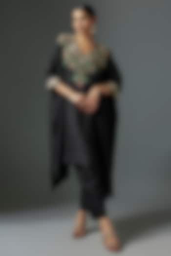 Black Pure Silk Zardosi & Resham Embroidered Kurta Set by Mrunalini Rao at Pernia's Pop Up Shop