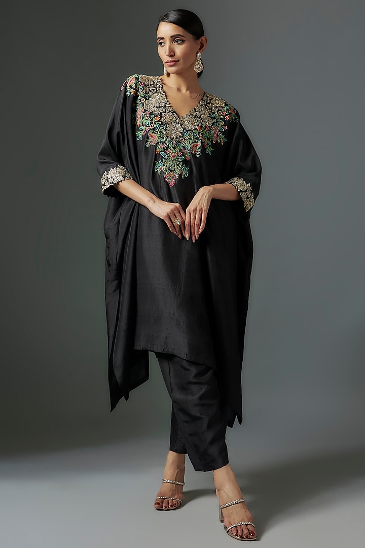 Black Pure Silk Zardosi & Resham Embroidered Kurta Set by Mrunalini Rao at Pernia's Pop Up Shop