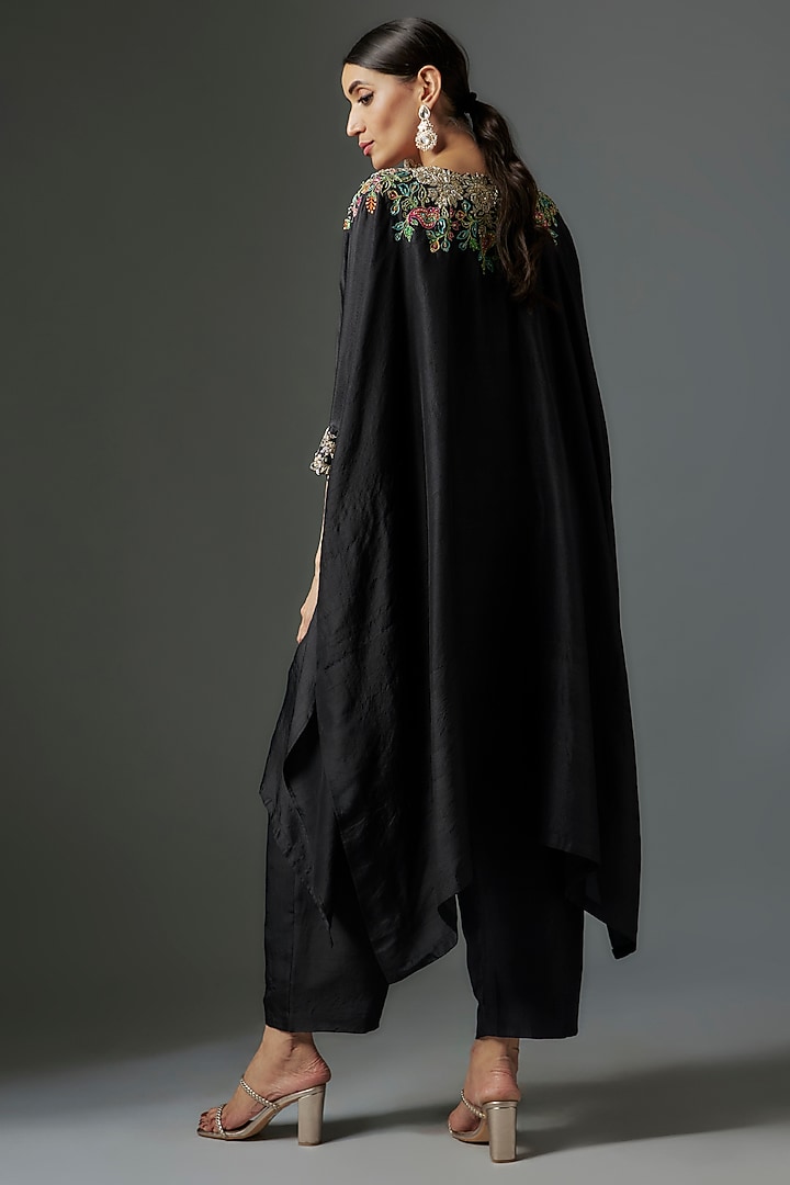 Black Pure Silk Zardosi & Resham Embroidered Kurta Set by Mrunalini Rao at Pernia's Pop Up Shop