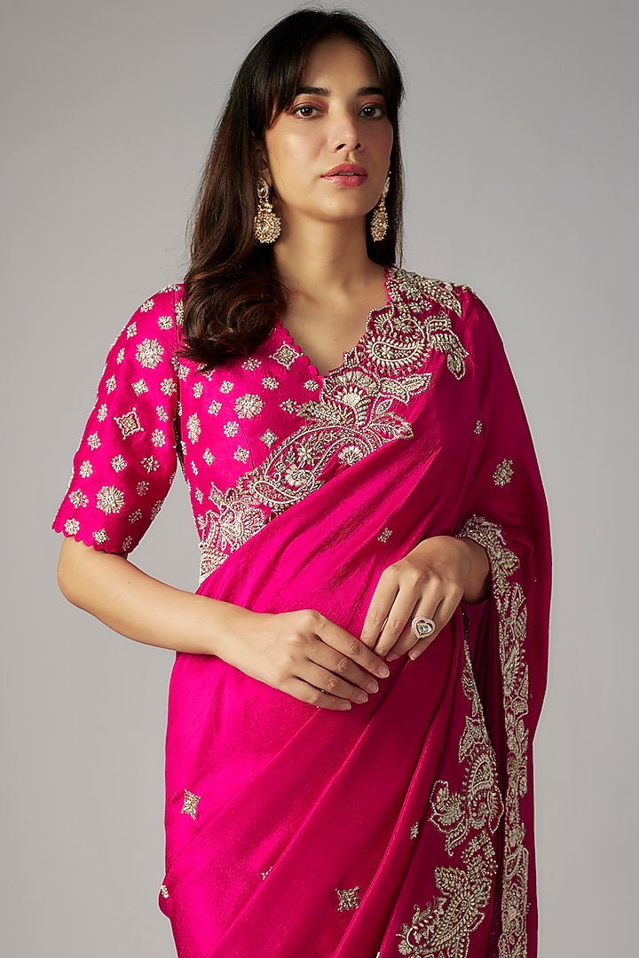 Fuchsia Pure Silk Hand Embroidered Bridal Saree Set by Mrunalini Rao at Pernia's Pop Up Shop