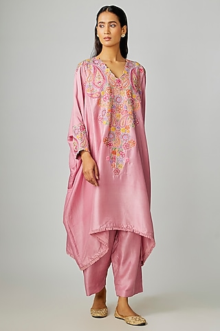 Pastel Pink Silk Floral Hand Embroidered Kaftan Set by Mrunalini Rao