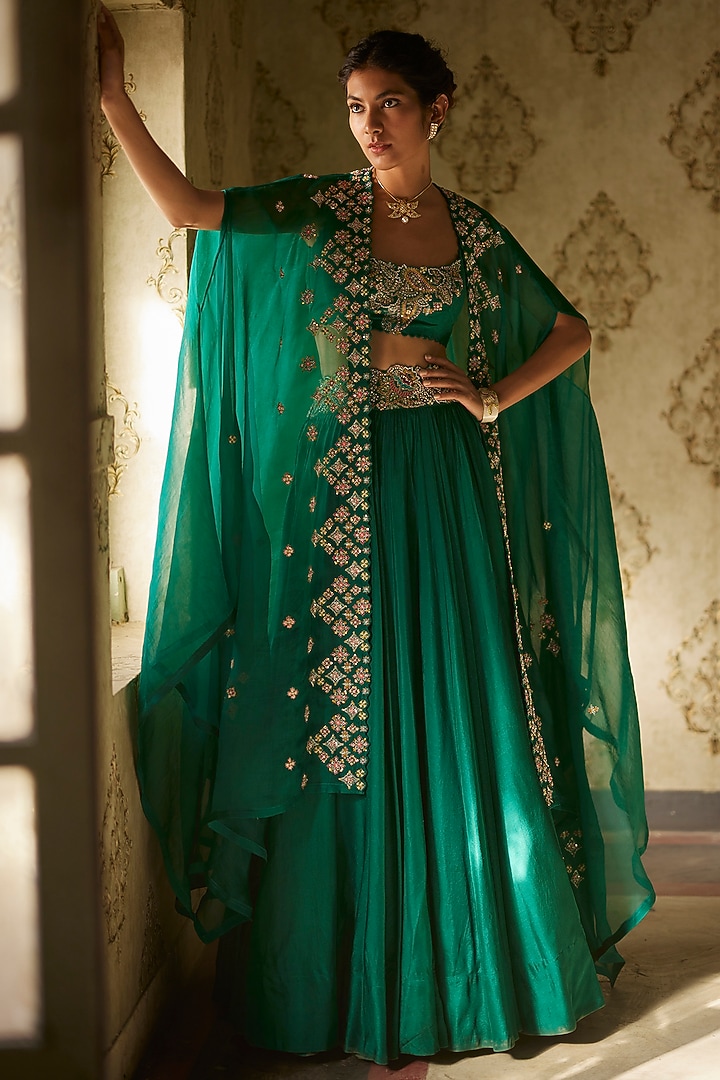 Rama Green Organza Embroidered Cape Set by Mrunalini Rao at Pernia's Pop Up Shop