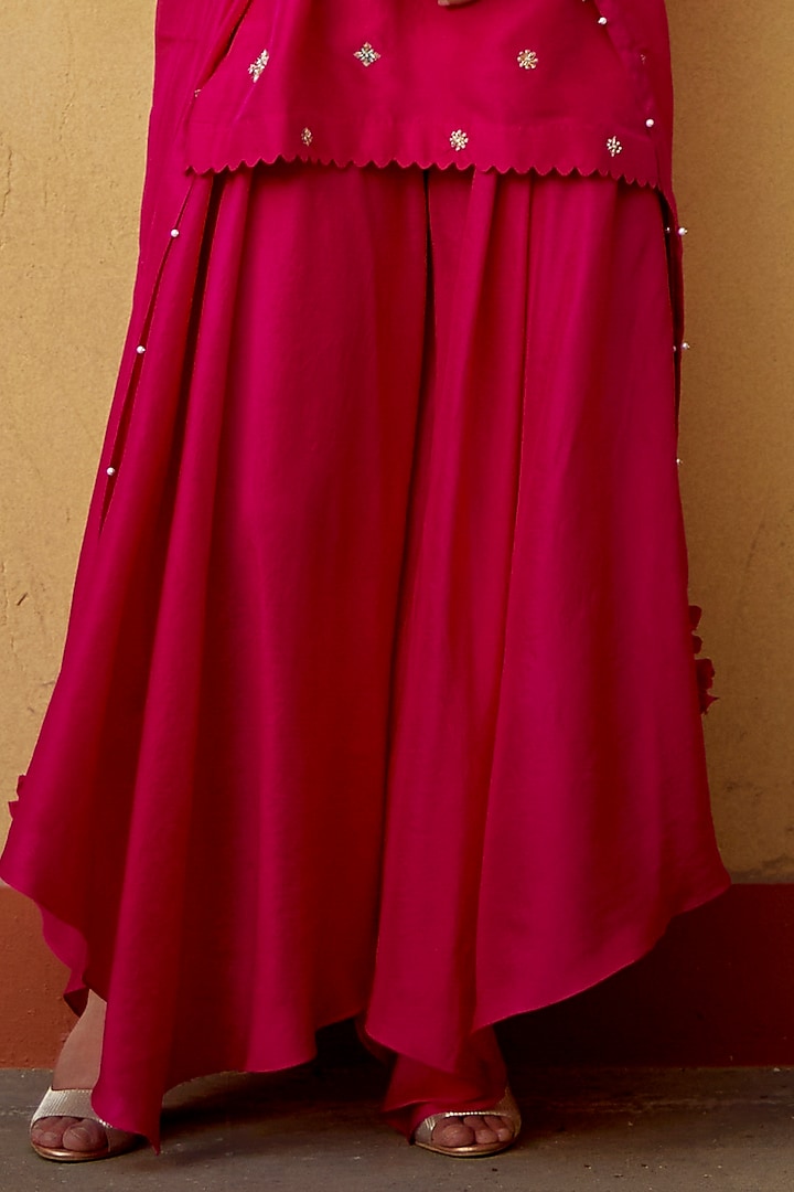 Pink Pure Silk Embroidered Kurta Set by Mrunalini Rao at Pernia's Pop Up Shop