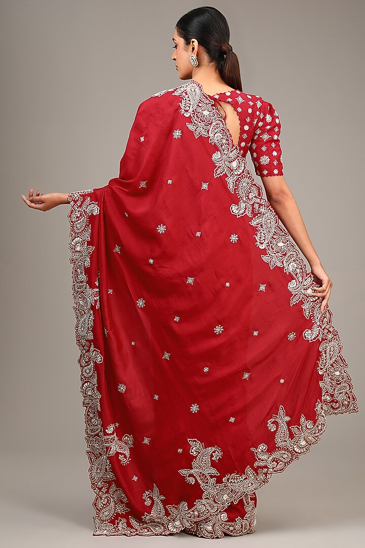 Red Pure Silk Resham & Pearl Hand Embroidered Bridal Saree Set by Mrunalini Rao at Pernia's Pop Up Shop