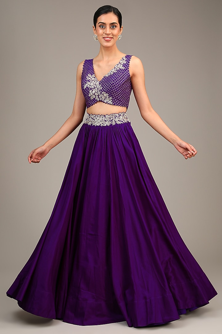 Purple Organza Hand Embroidered Cape Set by Mrunalini Rao at Pernia's Pop Up Shop